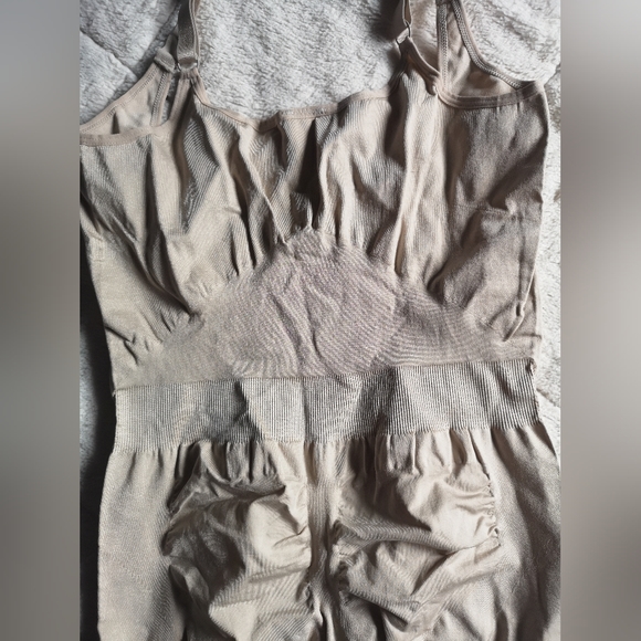 NWOT FRANATO SHAPER. SIZE L - Picture 13 of 16